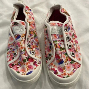 💚 Blowfish | Distressed Floral Laceless low rider sneakers - kids size 2